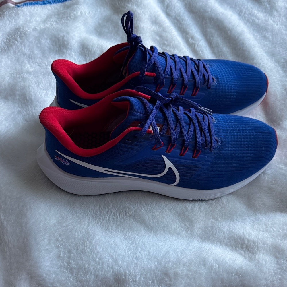 Buffalo Bills Pegasus 39 Nike Blue and Red Running Shoes